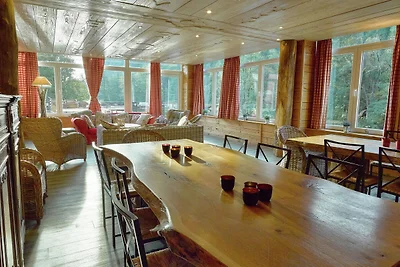 Luxurious Mansion in Stoumont with Indoor...