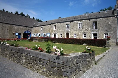 Cottage a Barvaux Condroz con foresta