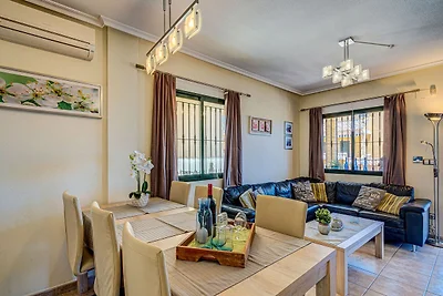 Ferienhaus in Orihuela mit Garten