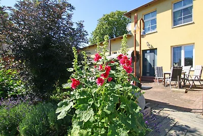Luxuriöse Ferienwohnung mit Terrasse, Wiek