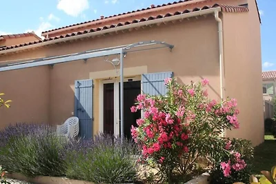 Villa in Mouriès met verwarmd zwembad