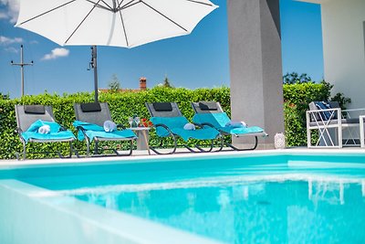 Schöne neu gebaute Villa Oleandra für bis zu ...