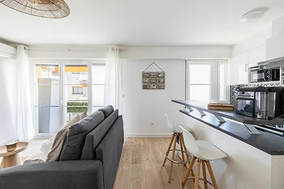 Urocze mieszkanie 1BR/4P - Antibes