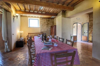 Villa pro Person mit Wald