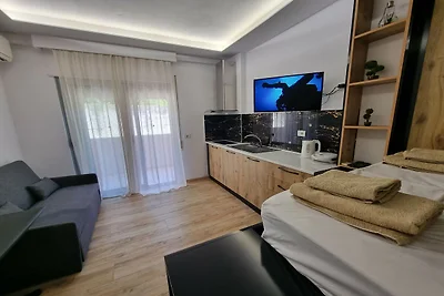 Appartement in Vlorë met Strand en Bergzicht
