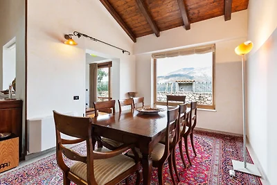 Villa mit Talblick und Sprudelbad