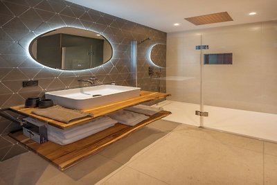 Luxe appartement met prachtig uitzicht op zee