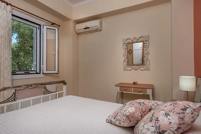 Spaziosa villa con piscina privata a Romiri