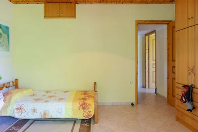 Casa vacanze isolata a Kalavrouza con vista s...