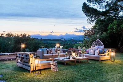 10 Bedrooms Villa in Lucca with pool