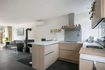 Ferienhaus mit Terrasse in Grou