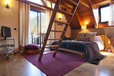 Villa moderna a Vielha con sauna e vasca...