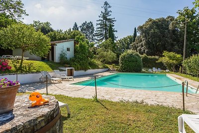 Luxuriöse Villa in Umbertide mit Swimmingpool