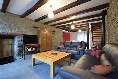 Schönes Ferienhaus in Neufchâteau am Wald