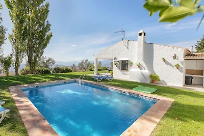 Schönes Ferienhaus mit privatem Pool