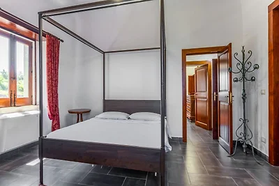 Ferienhaus in Ficarra mit Garten