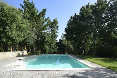 Luxuriöse Villa mit tollem Außenpool