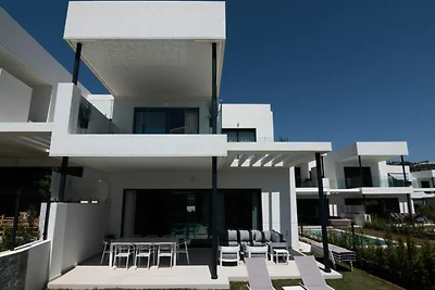 Villa in Marbella met Uitzicht op Golf