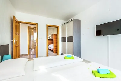 Modernes Ferienhaus in Dramalj