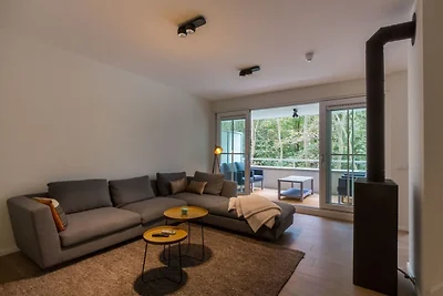 Üppige Wohnung mit Dachterrasse