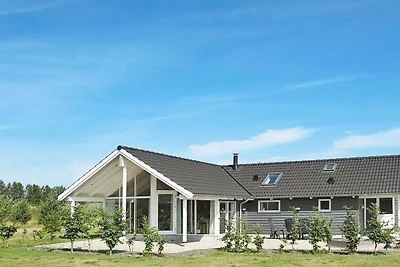 8 Personen Ferienhaus in Væggerløse-By Traum