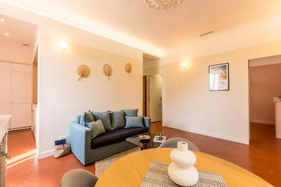 Comedy Suite – Erster Concierge