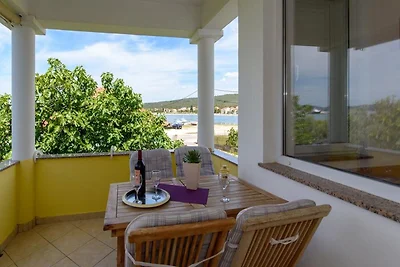 Simplistic Apartment in Sukošan mit Balkon