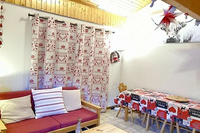 Wohnung mit 2 Zimmern und Balkon