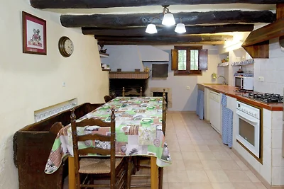 Belvilla di OYO Can Rajoler
