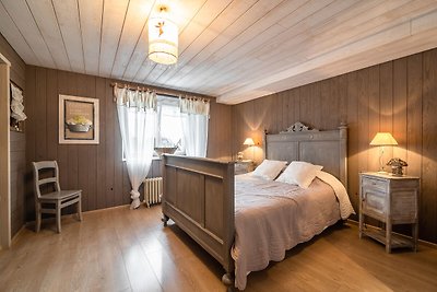 Schönes Ferienhaus mit Jacuzzi und Sauna in...