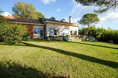 Squisita villa con giardino