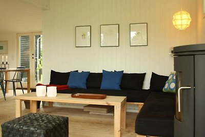 Modernes Ferienhaus in Jaegerspris mit...