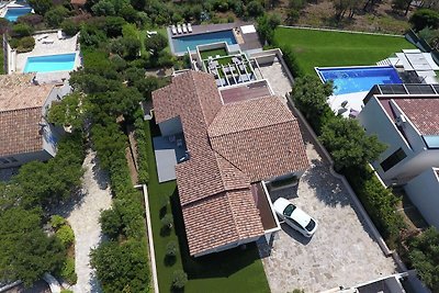 Luxurious Villa in Les Issambres with Pool