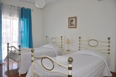 Geräumige Villa im Ferienort Vilamoura mit pr...