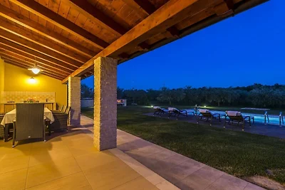 Villa in Porec mit Schwimmbecken