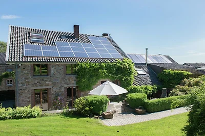 Bauernhaus in Desnié mit Pool & Wald