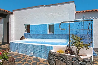 Apartment in El Tanque mit Whirlpool