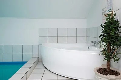 Luxuriöses Refugium mit Pool