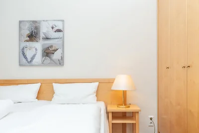 Jasny apartament wakacyjny z balkonem w Seepa...