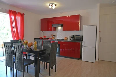 Moderne Villa mit Swimmingpool in Montauroux