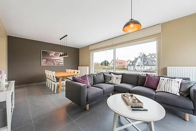 Villa a Koksijde con terrazza