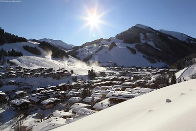 Apartment in Saalbach-Hinterglemm in...