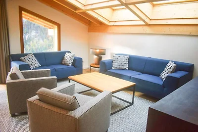 Chalet in den Alpen am Genfersee