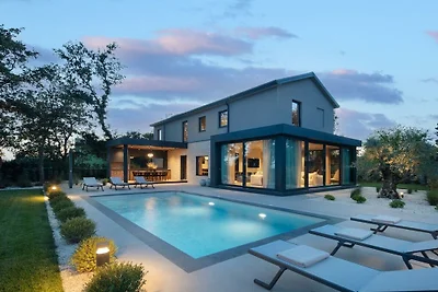 Villa in Poreč met zwembad
