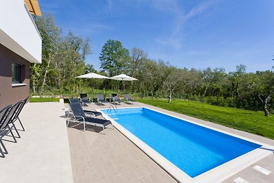 Luxuriöse Villa Novigrad mit Swimmingpool
