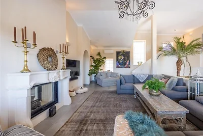 Privékamer in een luxe villa in Budens