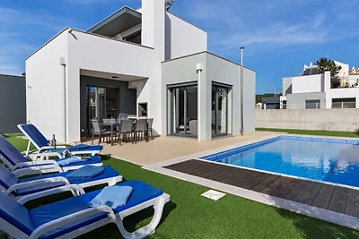 Luxusvilla mit privatem Pool