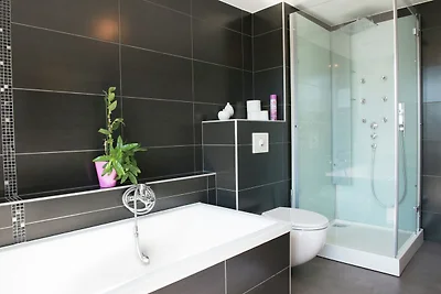 Accogliente casa vacanze a Malmedy con sauna