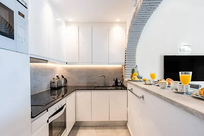 Lebhafte Wohnung in Mijas mit privatem Balkon