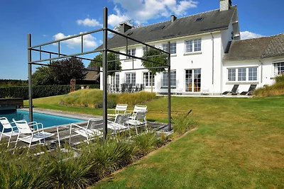 Geräumige Villa mit privatem Pool in Theux